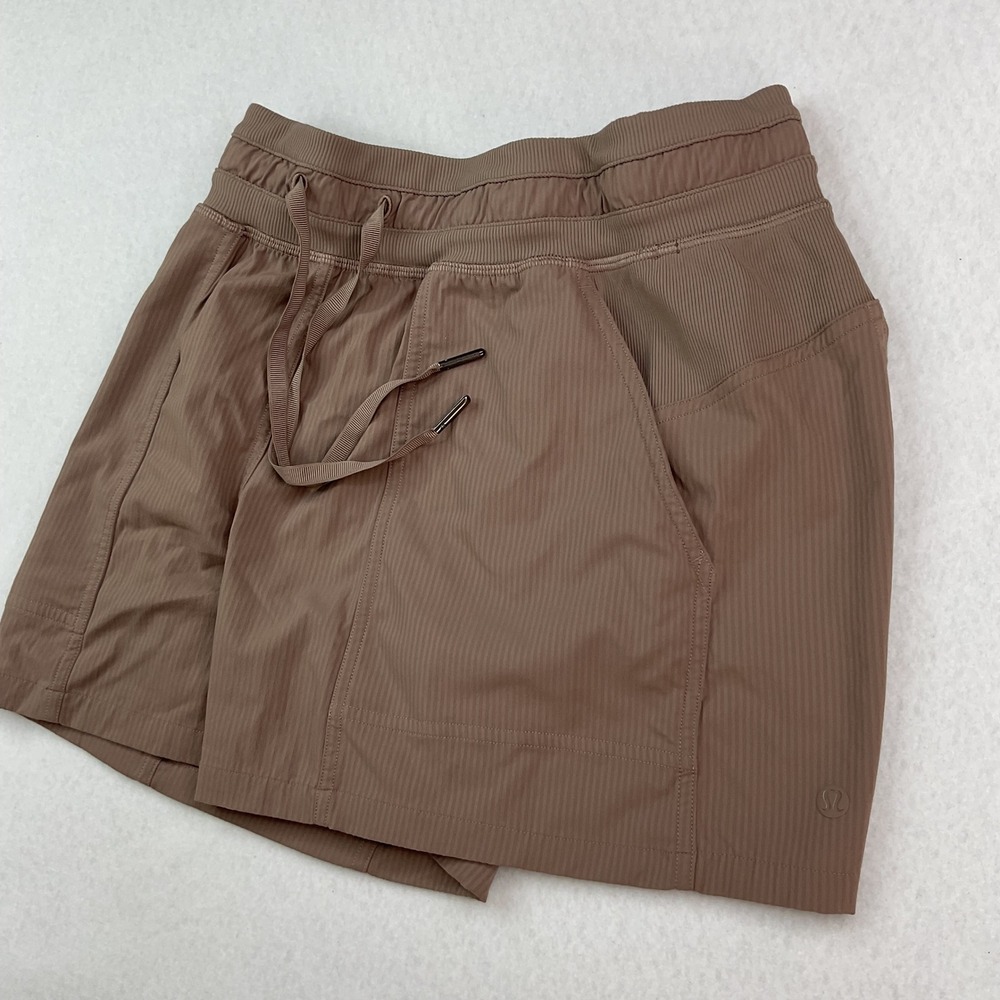 Lululemon Dance Studio Shorts HR 3.5'' Taupe Pull-On LW7CCGS Gym Women Sz 2